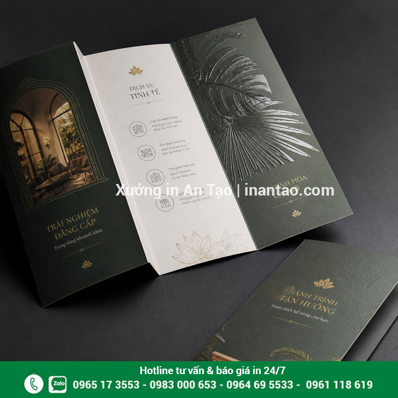 Gia công brochure cán màng phủ UV Brochure cao cấp cán mờ phủ UV và cấn gấp sắc nét